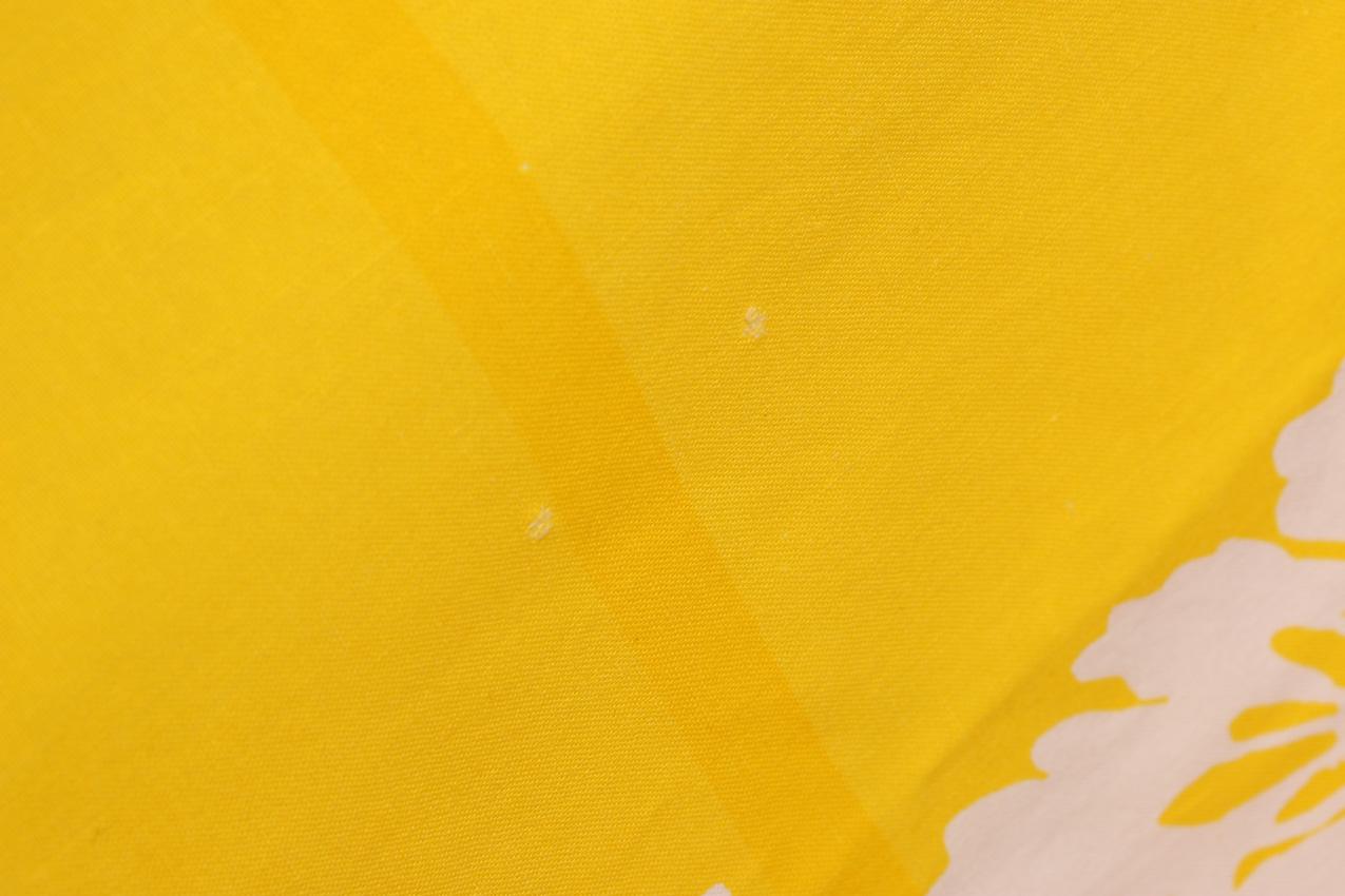 Marimekko kelta-oranssi Ananas kangas / Marimekko Ananas Fabric - Image 8