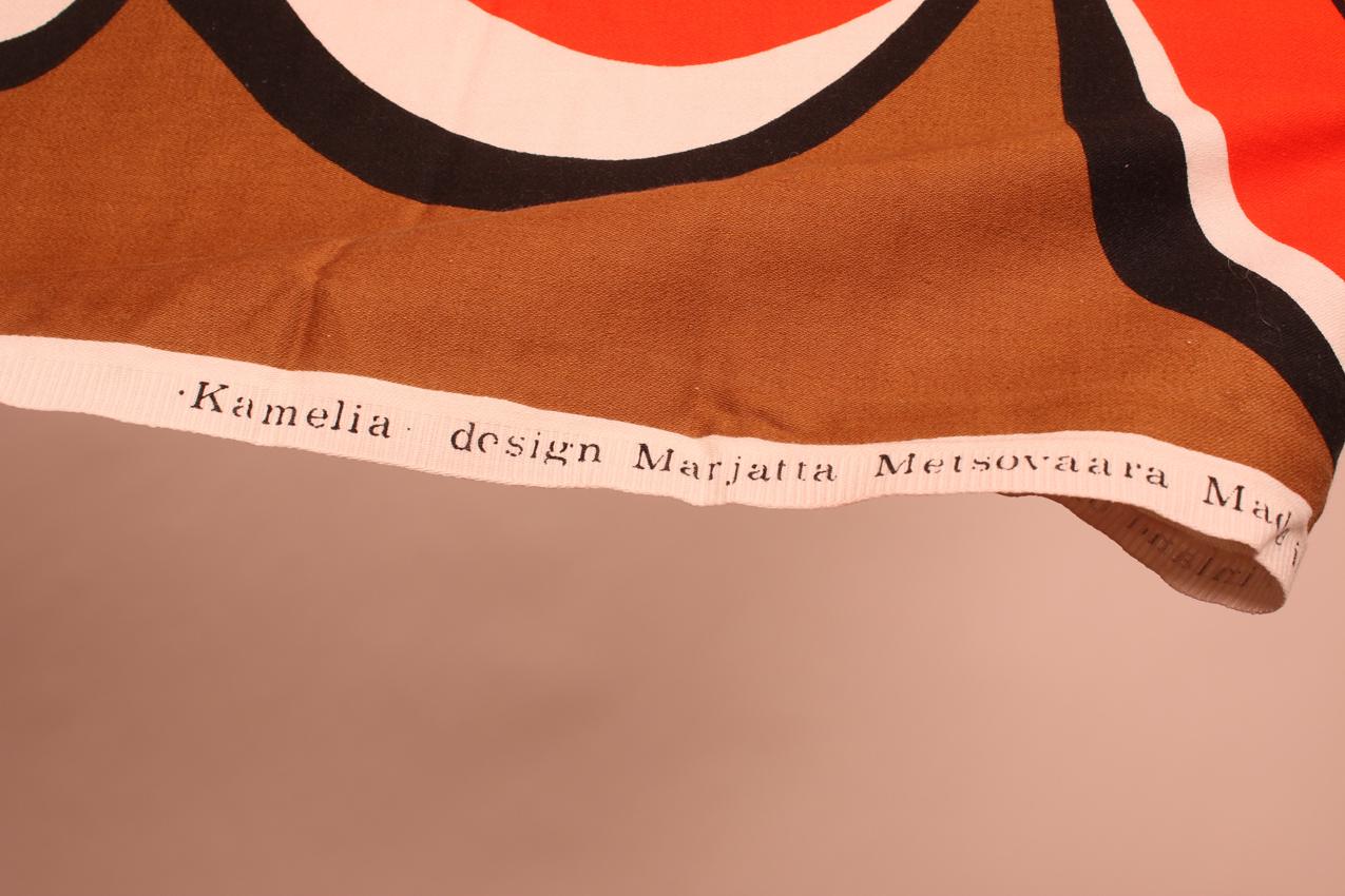 Vintage Tampella Marjatta Metsovaara “Kamelia” kangas / “Kamelia” Fabric - Image 6