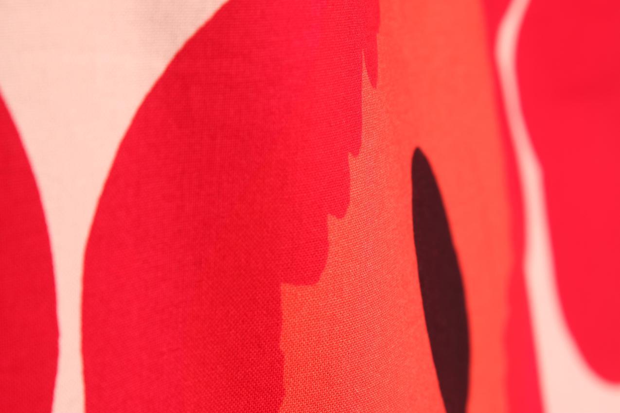 Marimekko verho kangas punainen “Unikko” - Image 4