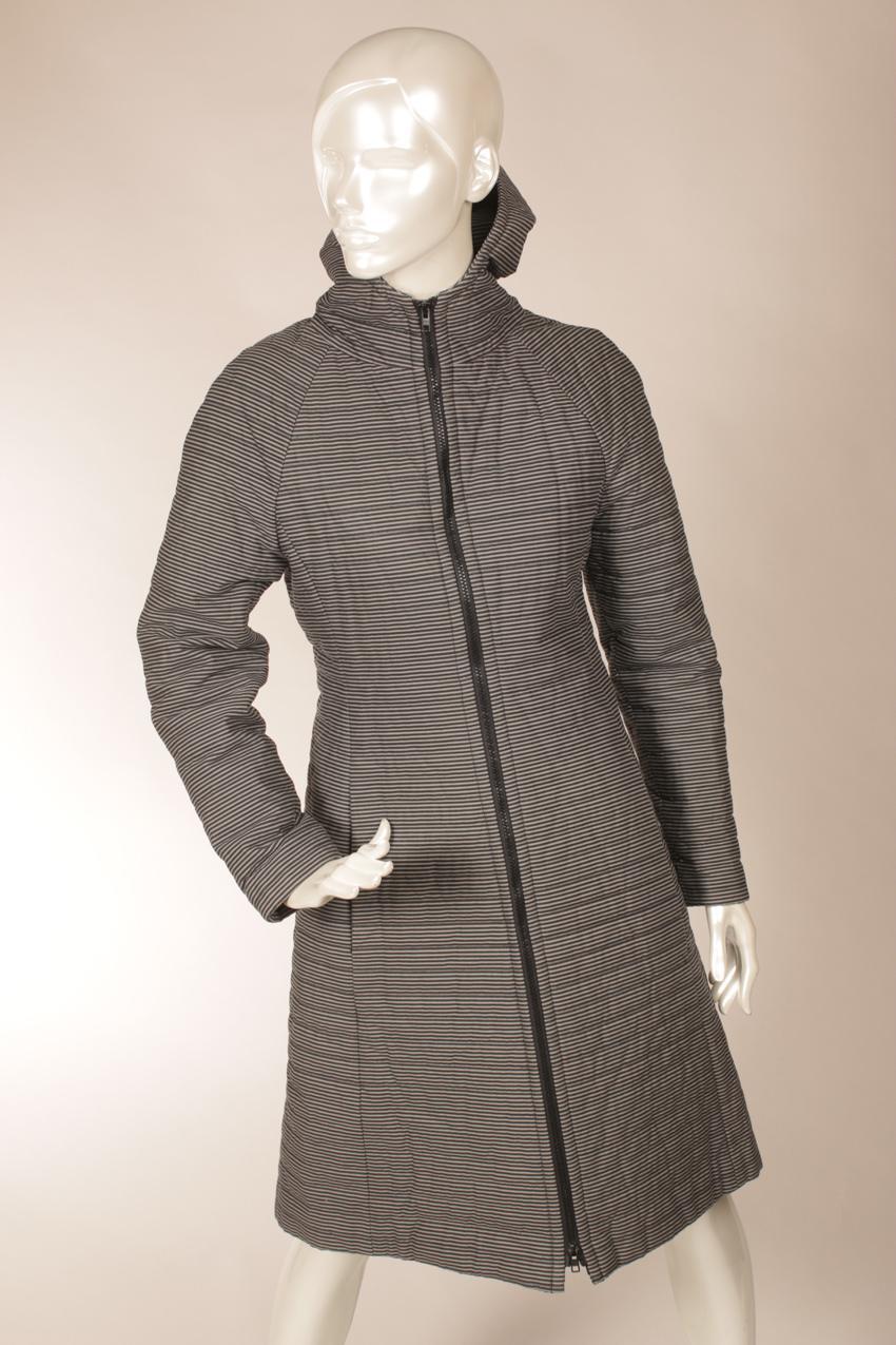 Vuokko hupullinen toppatakki XS - Image 3