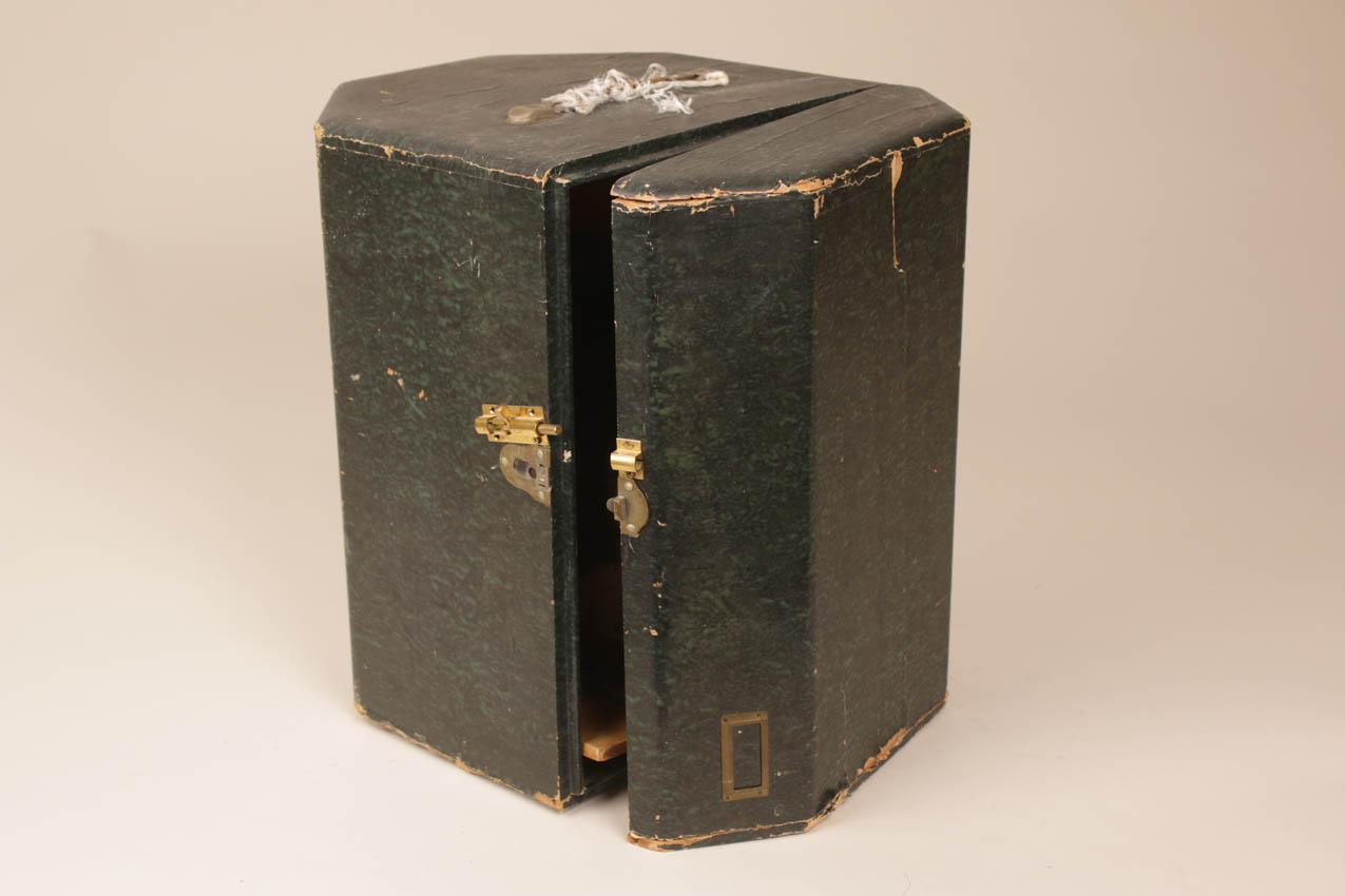 Old Japanese authentic Geisha Katsura wig with case box - Image 14
