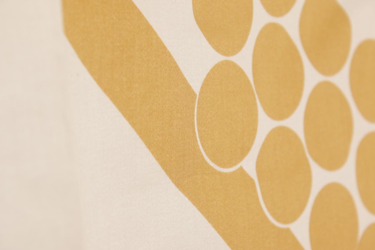 Marimekko Carina Seth-Andersson “Hortensie” puuvillasatiini kangas - Image 3