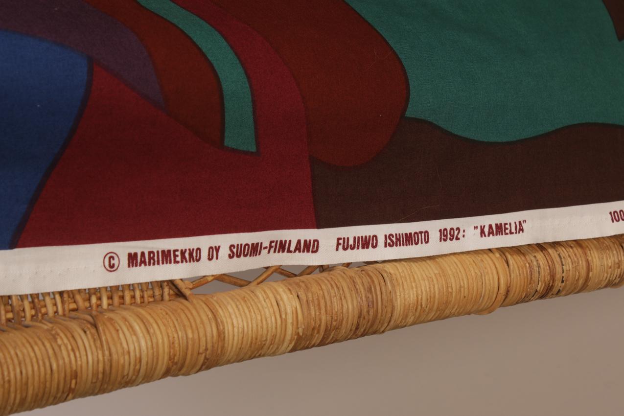 Vintage Marimekko Fujiwo Ishimoto “Kamelia” kangas 1992 - Image 6