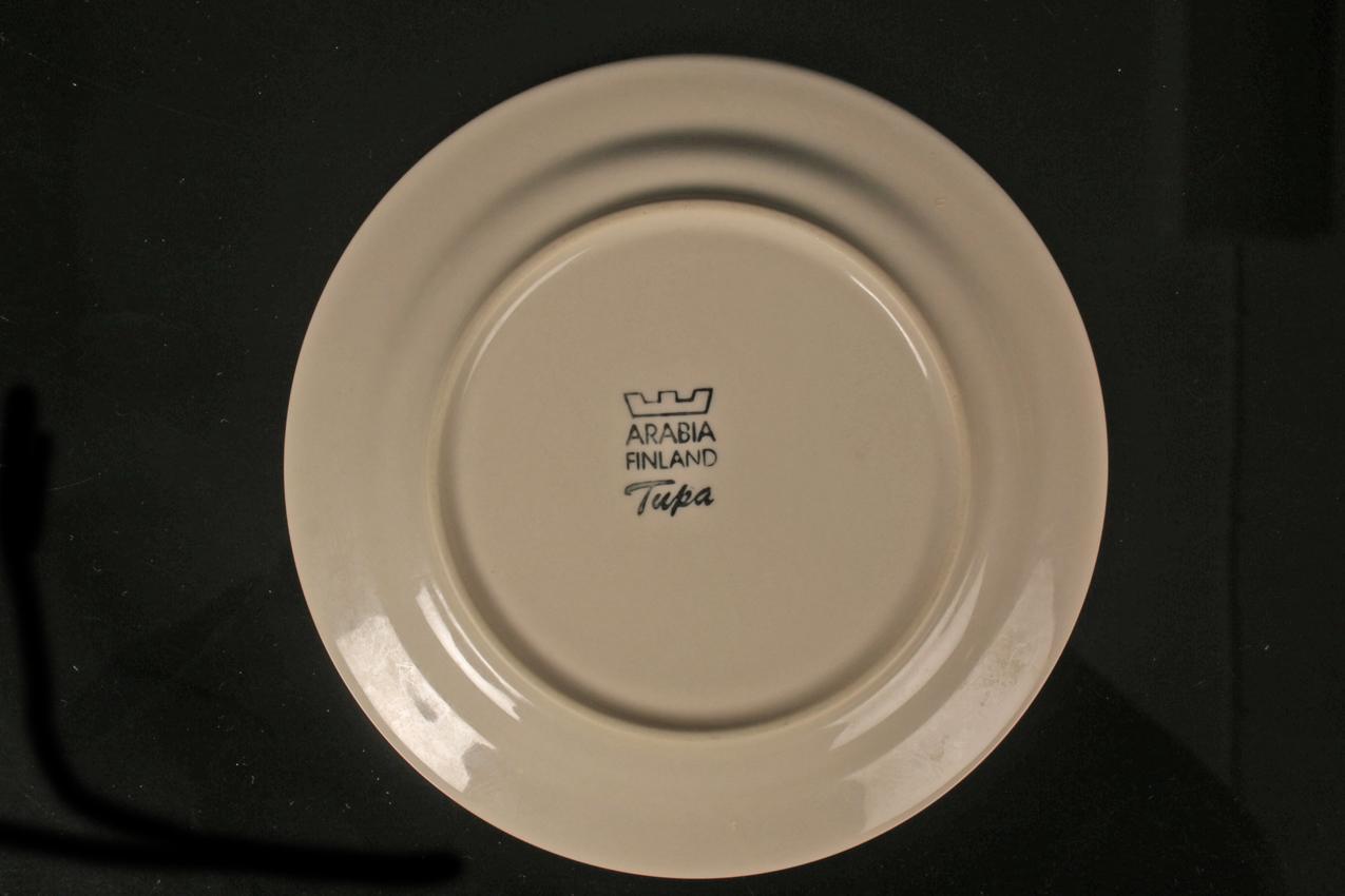 Vintage Arabia ”Tupa” coffee cup and plates - Image 8