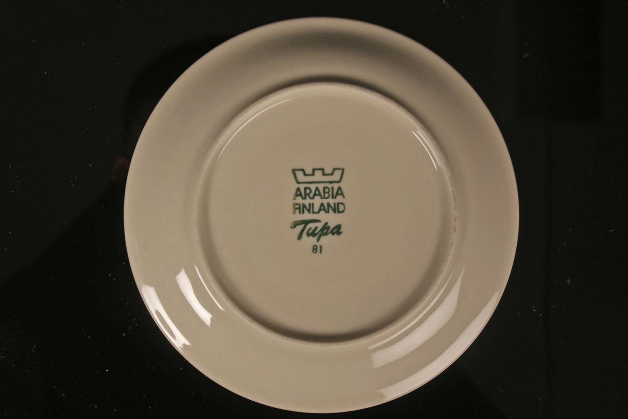 Vintage Arabia ”Tupa” coffee cup and plates - Image 9