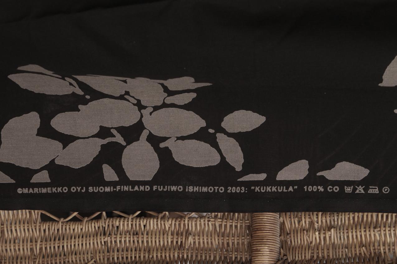 Marimekko Fujiwo Ishimoto “Kukkula” fabric - Image 4