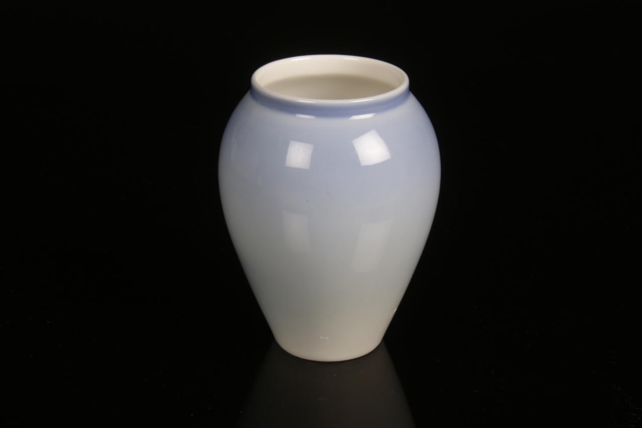 Royal Copenhagen “Purjevene” pieni maljakko nro 2897/271 - Image 3